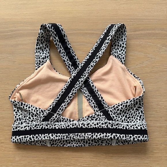 Lululemon Athletica Black and White Sports Bra - Cross Back Animal Pattern - Picture 3 of 6